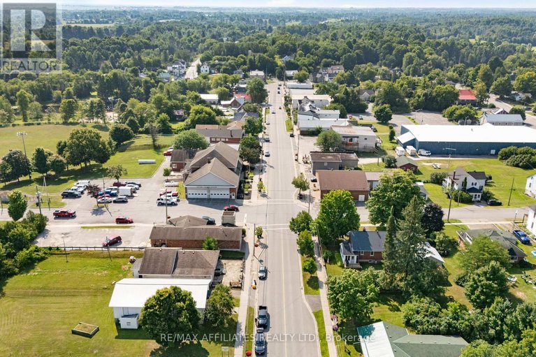 28666131/79-george-street/lanark-highlands-lanark-village/lanark-highlands/ontario/K0G1K0_45