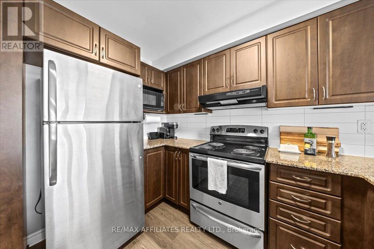 29109277/11-1124-docteur-corbeil-boulevard/town-of-rockland/clarence-rockland/ontario/K4K0G9_8