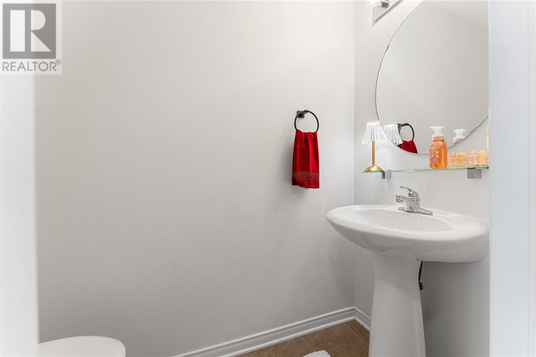 29102957/202-arrita-street/ottawa/ontario/K2S0J7_27