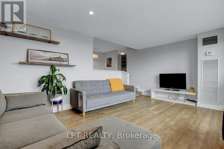 28834733/807-1100-ambleside-drive/woodroffe/ottawa/ontario/K2B8G6_14