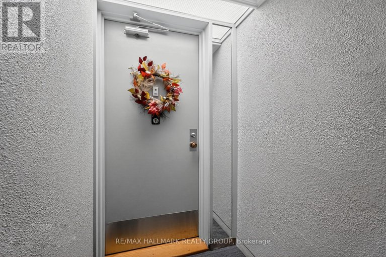 29441867/304-915-elmsmere-road/beacon-hill-south/ottawa/ontario/K1J8H8_14