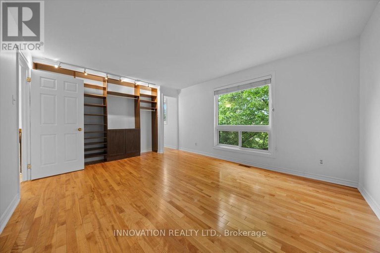 28436166/1553-marcoux-drive/bilberry-creekqueenswood-heights/ottawa/ontario/K1E2K5_27