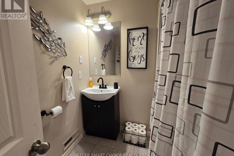 29136480/17-adam-dixon-avenue/long-sault/south-stormont/ontario/K0C1P0_18