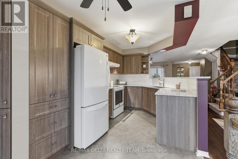 29053952/775-nesting-way/fallingbrookgardenway-south/ottawa/ontario/K4A3X6_11