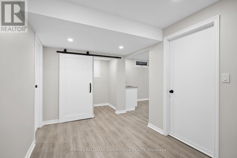 29090641/18-manju-street/hunt-club-park/ottawa/ontario/K1G4T7_36