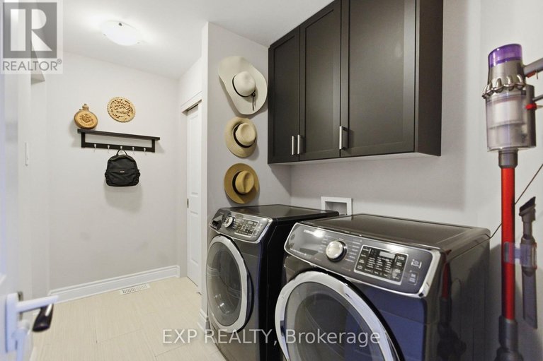 29606498/710-brian-good-avenue/riverside-southgloucester-glen/ottawa/ontario/K4M0C1_10