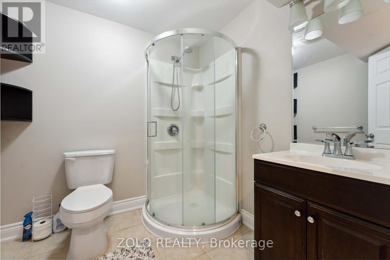 28574226/2421-glandriel-crescent/springridgeeast-village/ottawa/ontario/K4A4T2_42