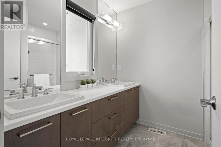 29460827/110-larimar-circle/riverside-southgloucester-glen/ottawa/ontario/K1X0B6_22