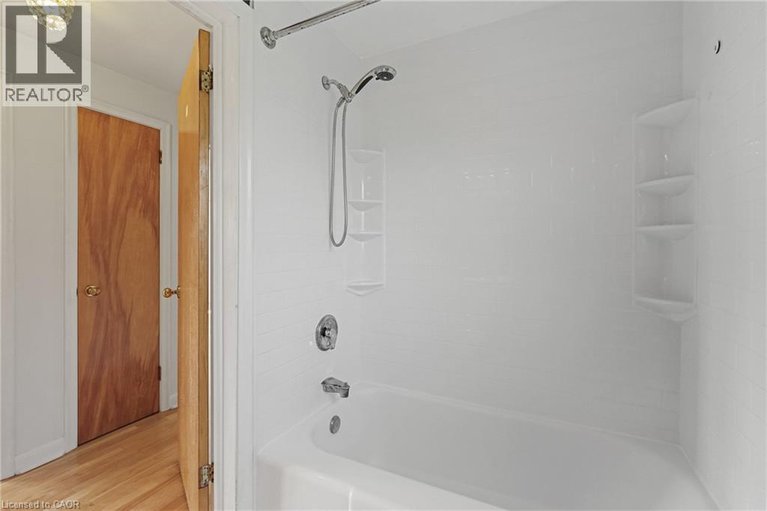 28849513/809-smyth-road/ottawa/ontario/K1G1P2_24