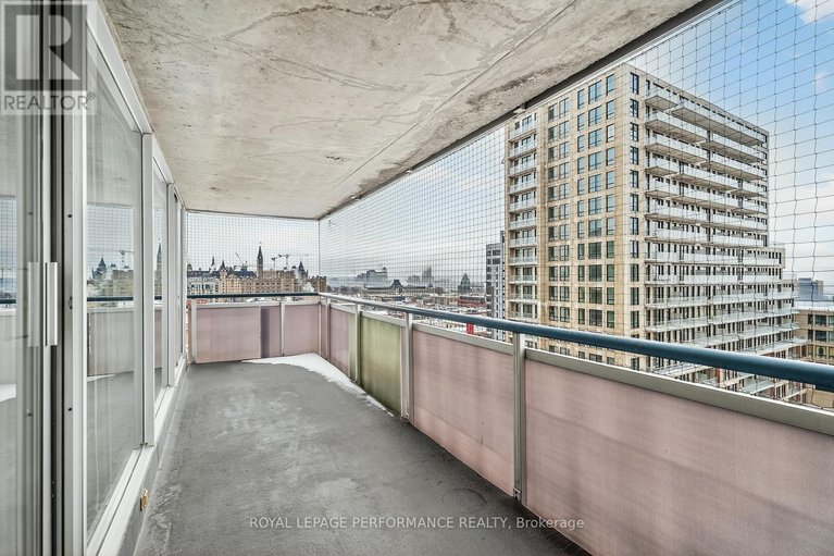 29550292/1603-160-george-street/lower-townbyward-market/ottawa/ontario/K1N9M2_16