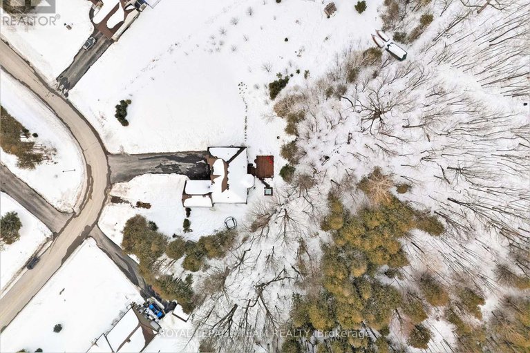 29433237/20-cedar-rail-crescent/north-grenville-twp-kemptville-south/north-grenville/ontario/K0G1J0_40