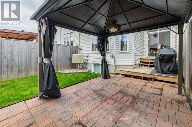 28265778/202-waymark-crescent/bridlewood/ottawa/ontario/K2M0A6_32