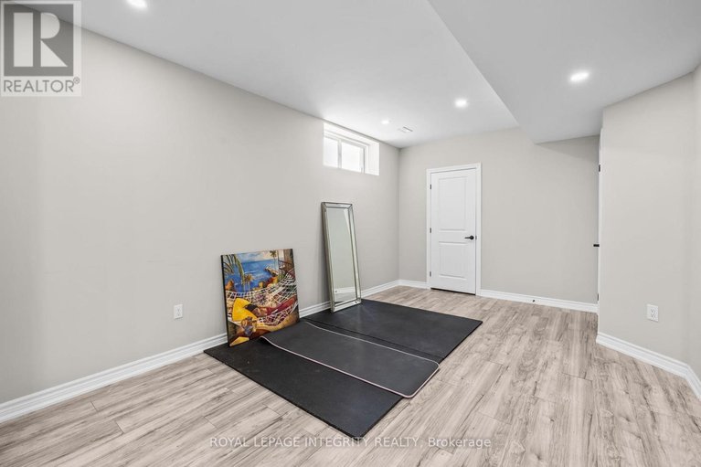 29578407/208-rover-street/emerald-meadowstrailwest/ottawa/ontario/K2V0G2_44