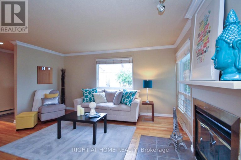 28367291/a-311-presland-road/overbrookcastle-heights/ottawa/ontario/K1K2B6_4