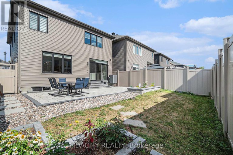 28765287/644-eagle-crest-heights/stittsville-north/ottawa/ontario/K2S2E6_27