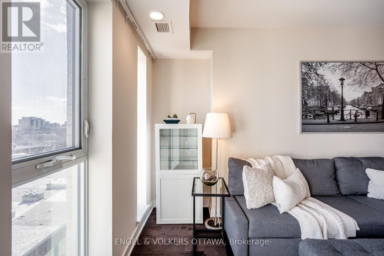 28860851/707-40-nepean-street/ottawa-centre/ottawa/ontario/K2P0X5_10