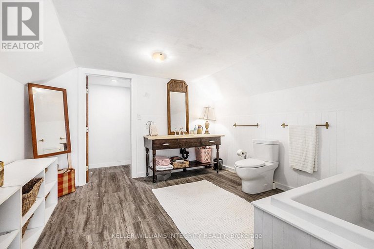 28244876/2148-carling-ave-units-5-6/ottawa/ontario/K2A1H1_10