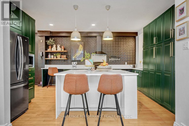 28972177/177-marier-avenue/vanier/ottawa/ontario/K1L5R8_16