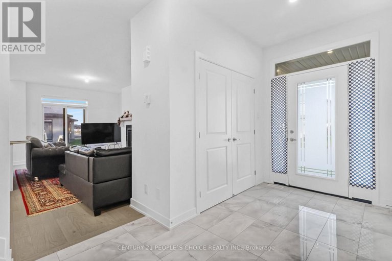 29070201/300-makobe-lane/riverside-southgloucester-glen/ottawa/ontario/K4M0L9_7