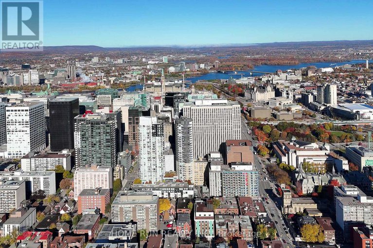 29046797/2703-40-nepean-street/ottawa-centre/ottawa/ontario/K2P0X5_37