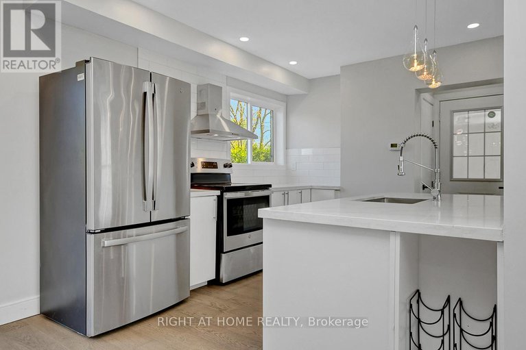 28260455/81-canter-boulevard/meadowlandsst-claire-gardens/ottawa/ontario/K2G2M4_12