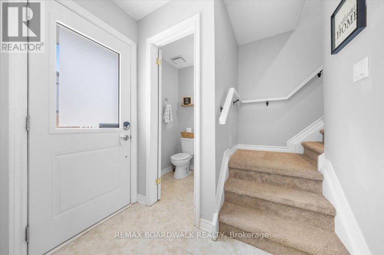 29403868/428-moodie-drive/westcliffe-estates/ottawa/ontario/K2H8A6_3