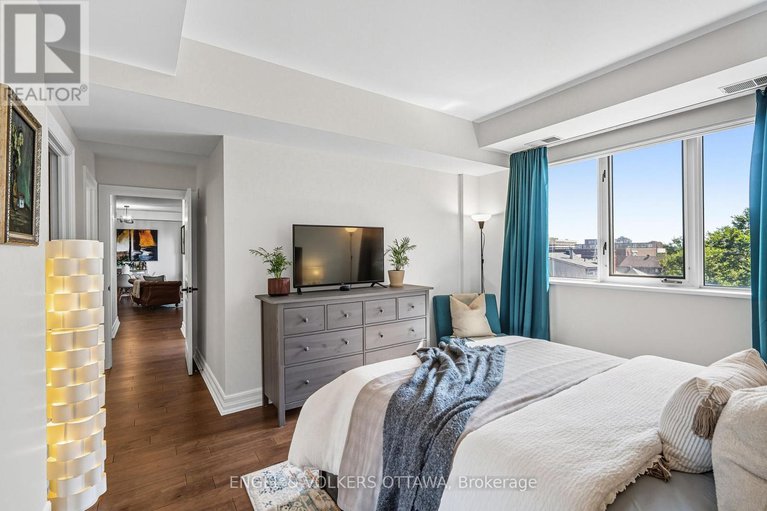 28862056/403-320-mcleod-street/ottawa-centre/ottawa/ontario/K2P1A3_24