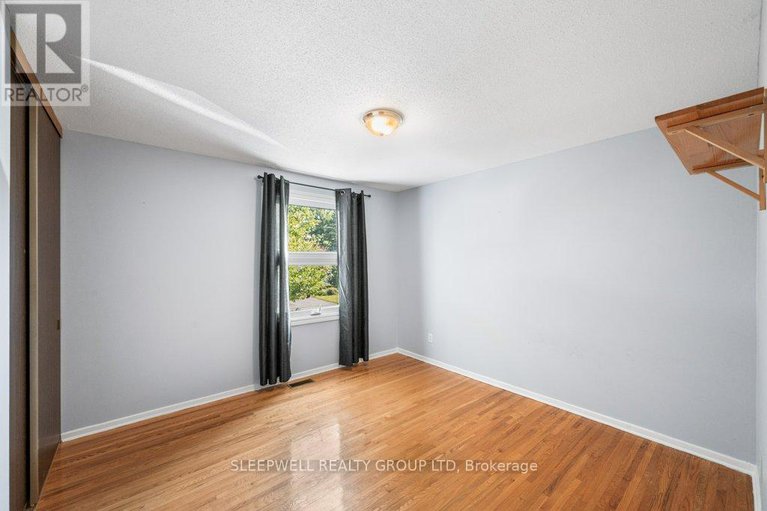 28669425/43-parkglen-drive/meadowlandsst-claire-gardens/ottawa/ontario/K2G3G7_31