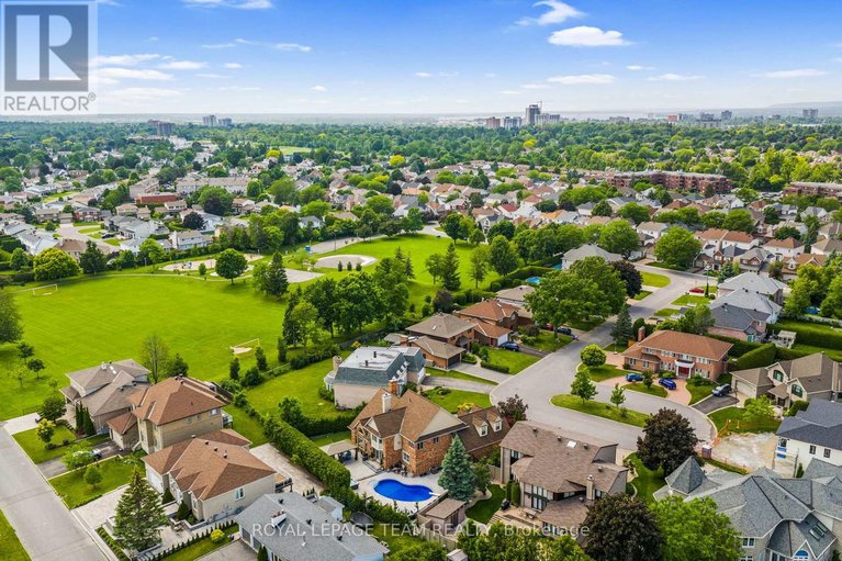 29645621/17-craigmohr-court/craig-henrywoodvale/ottawa/ontario/K2G4P9_47