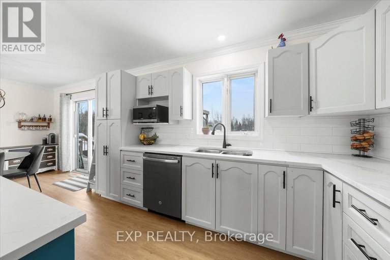 29192909/108-st-thomas-road/russell-twp/russell/ontario/K0A3H0_5