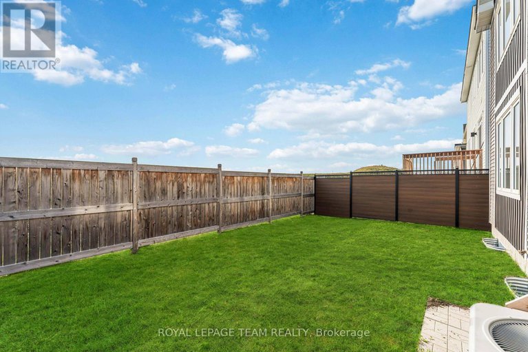 28703739/3040-travertine-way/half-moon-bay/ottawa/ontario/K2J6W9_45