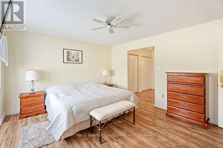 29282717/1040-karsh-drive/hunt-club-park/ottawa/ontario/K1G4M9_25