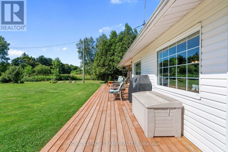 28652632/12135-county-road-2-road/south-dundas-williamsburgh-twp/south-dundas/ontario/K0C1X0_6