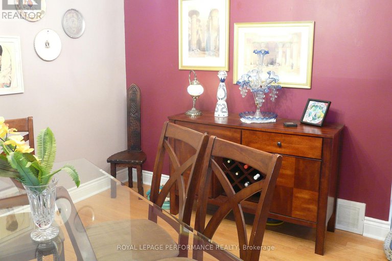 28923517/1473-waltham-street/sawmill-creektimbermill/ottawa/ontario/K1T2T5_10