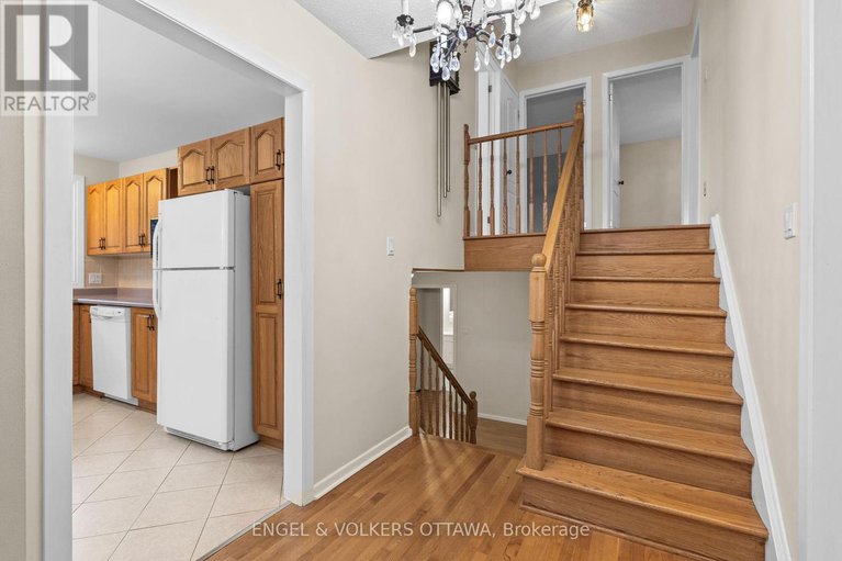 28812739/3348-kodiak-street/south-keys/ottawa/ontario/K1V7S8_19