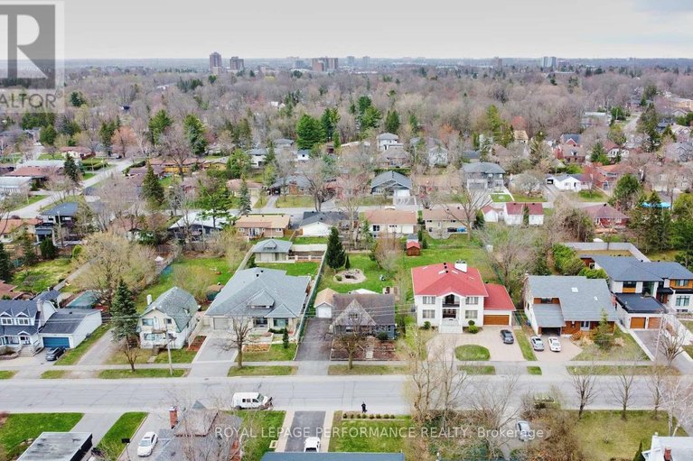 29606505/328-pleasant-park-road/alta-vistafaircrest-heights/ottawa/ontario/K1H5M8_26