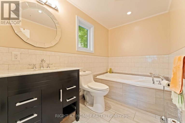 28795701/730-canary-street/navan/ottawa/ontario/K4B1H4_25