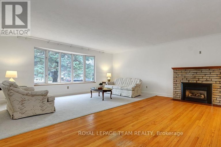 29605517/1107-falaise-road/borden-farmstewart-farmcarleton-heightsparkwood-hills/ottawa/ontario/K2E6R1_5