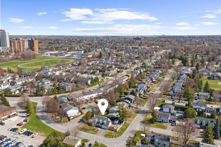 29677666/2750-consul-avenue/bruce-farmgraham-parkqualicumbellands/ottawa/ontario/K2H7H7_39