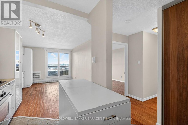 29280875/2305-1785-frobisher-lane/riverview-park/ottawa/ontario/K1G3T7_11