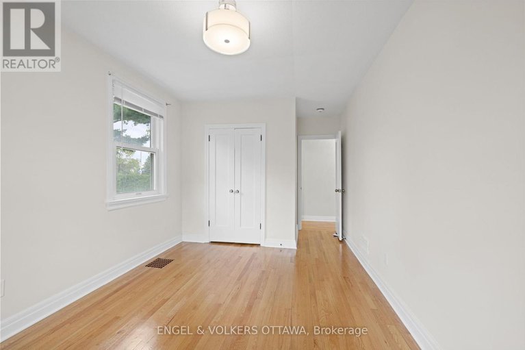 28801242/1960-alta-vista-drive/faircrest-heights/ottawa/ontario/K1H7K8_18
