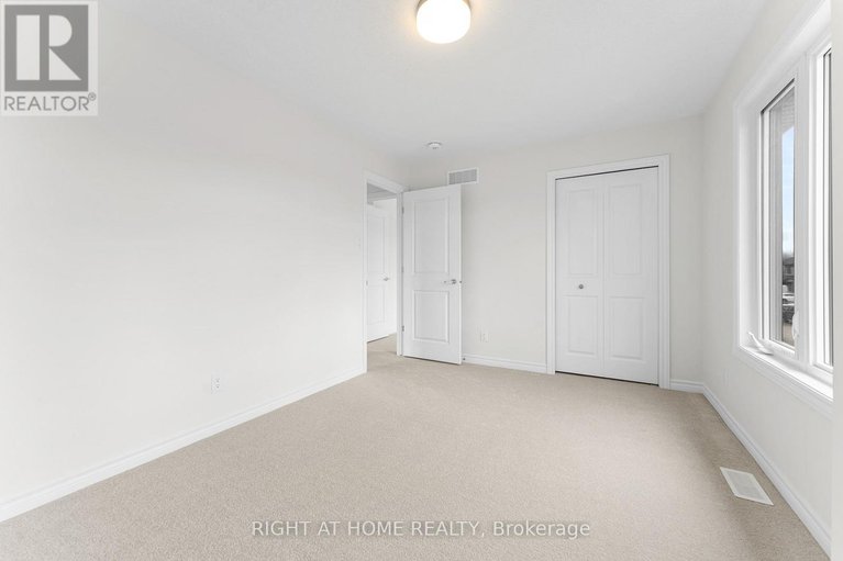 28522012/118-lumen-place/orleans-village/ottawa/ontario/K1W0S9_39