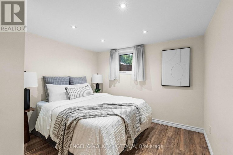 28805292/1941-haig-drive/elmvale-acres/ottawa/ontario/K1G2J9_24