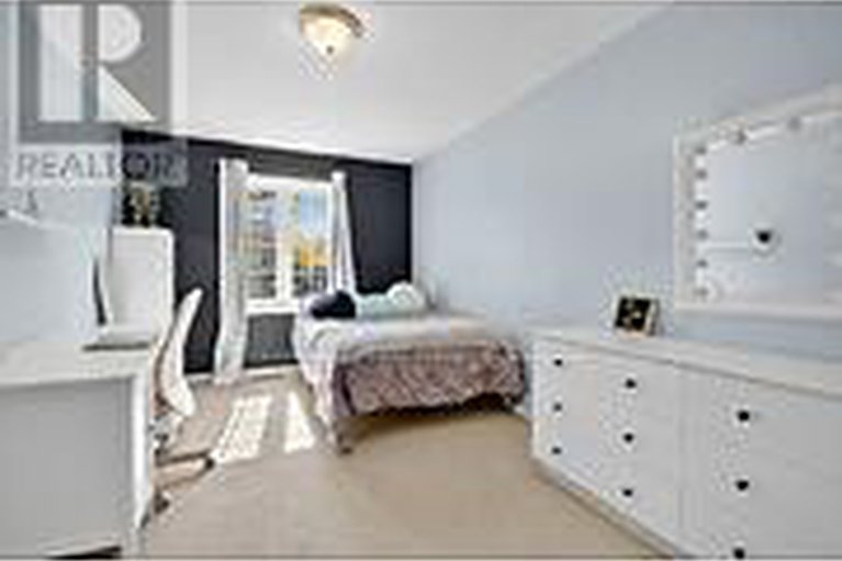 28946119/108-landover-crescent/emerald-meadowstrailwest/ottawa/ontario/K2M2W4_25