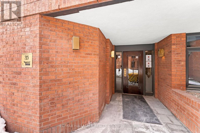 28444358/403-215-somerset-street-w/ottawa-centre/ottawa/ontario/K2P0J1_2