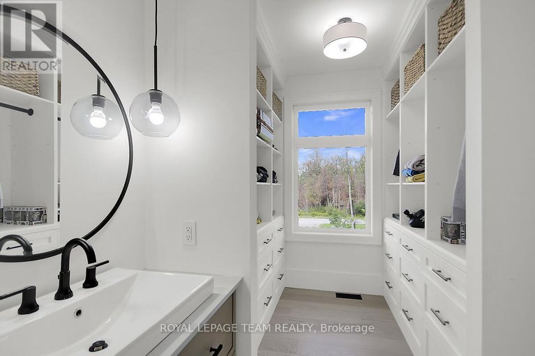 28825030/5852-red-castle-ridge/manotick-east-to-manotick-station/ottawa/ontario/K4M0A7_38