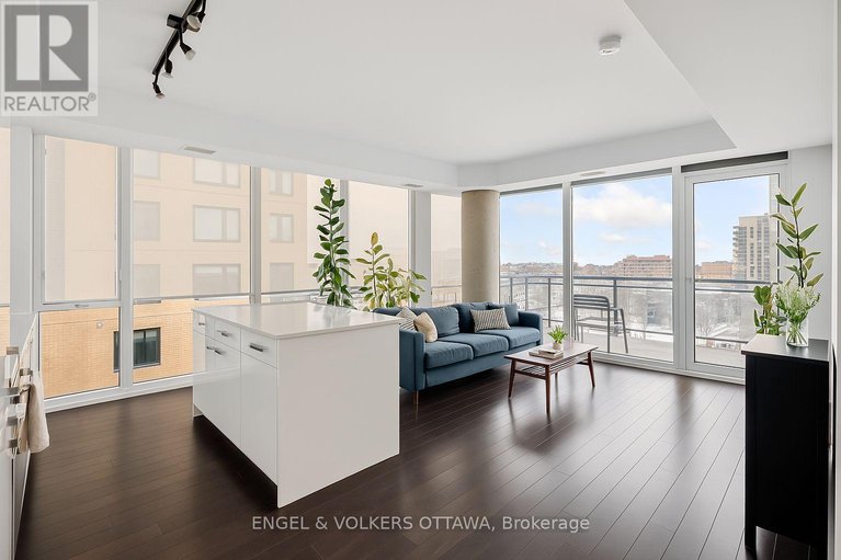 28144696/807-111-champagne-avenue-s/west-centre-town/ottawa/ontario/K1S5V3_11