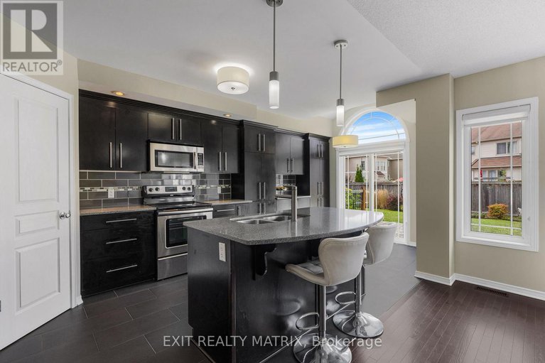 28923460/441-june-court/mer-bleuebradley-estatesanderson-park/ottawa/ontario/K1W0C9_14