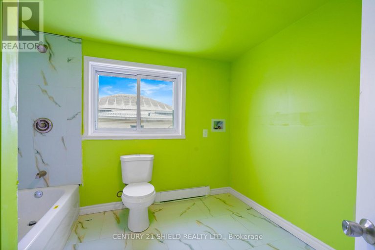 29158805/21927-main-street/north-glengarry-lochiel-twp/north-glengarry/ontario/K0B1H0_45