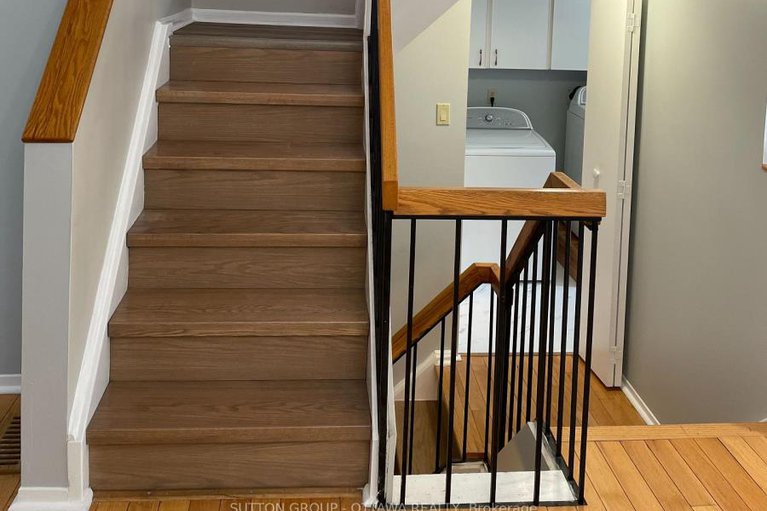 29385031/1191-grenoble-crescent/orleans-wood/ottawa/ontario/K1C2C5_16